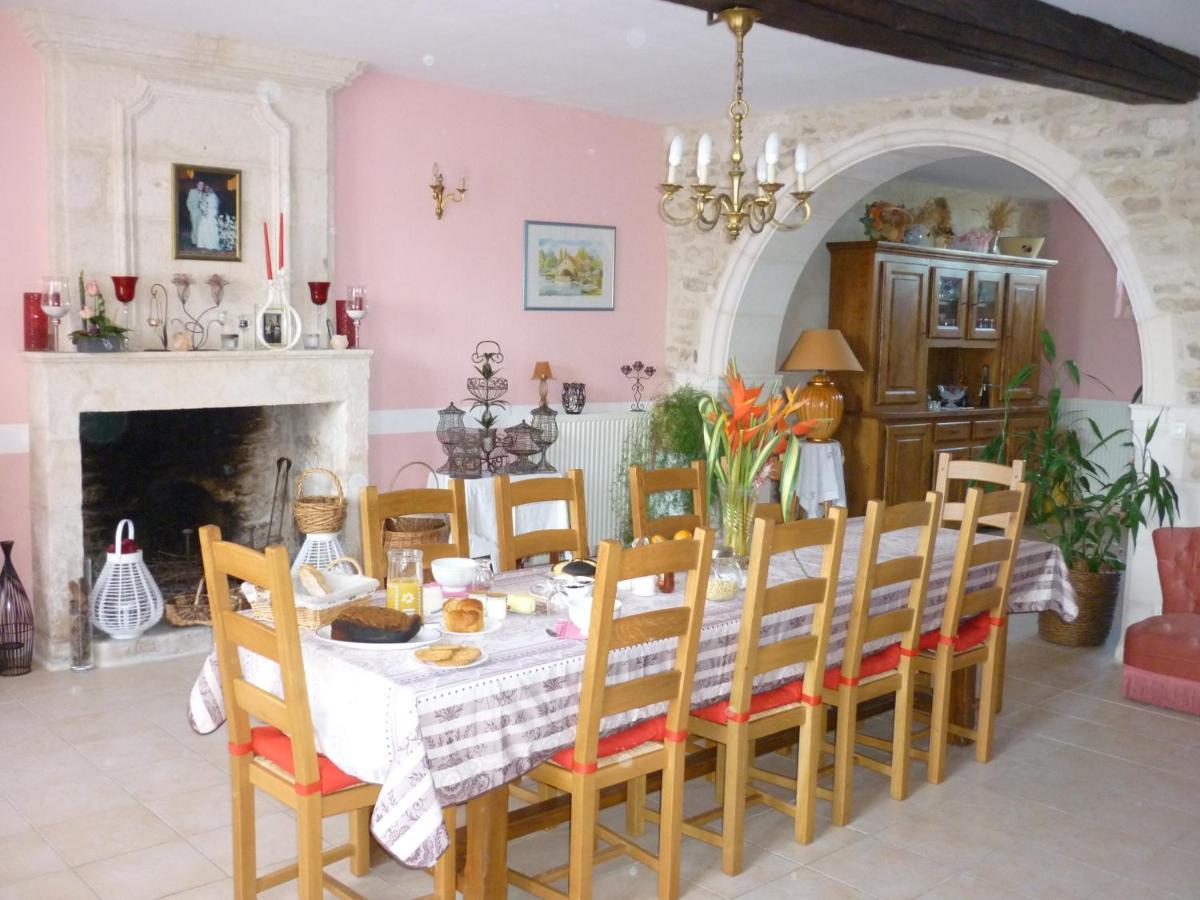 Le Logis De Faugerit Bed and Breakfast Frontenay-Rohan-Rohan Εξωτερικό φωτογραφία